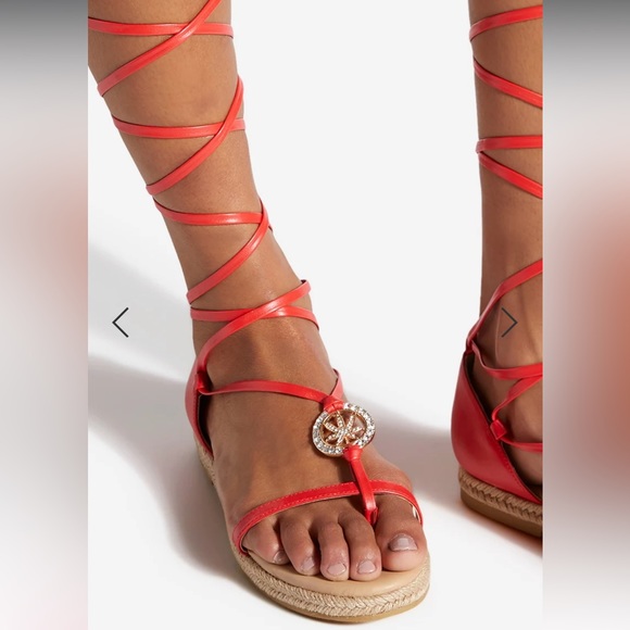 Azima Flat Sandal - Picture 5 of 9